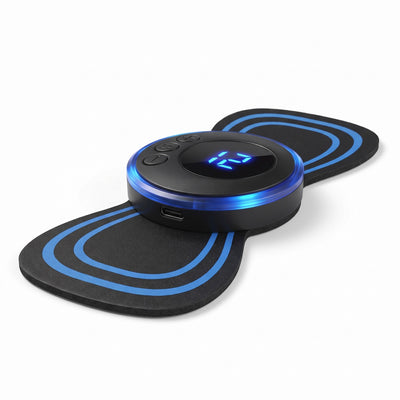 Vinklad vy av massagedyna som visar USB-C-laddningsporten