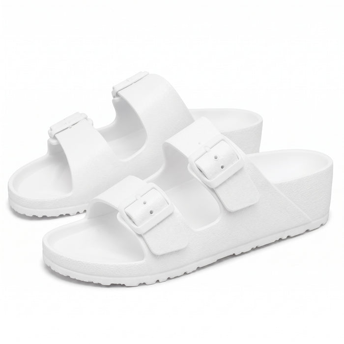 Hvite skumslippers med to justerbare spenner